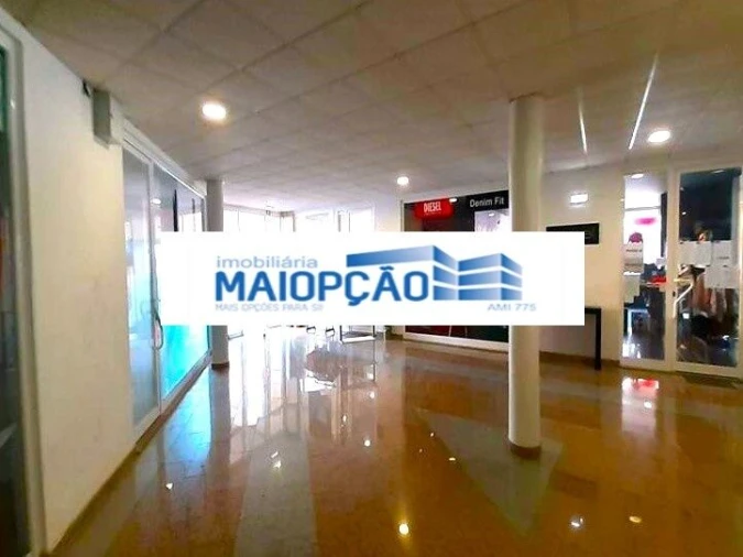 Loja para Venda em Moimenta da Beira Foto 2