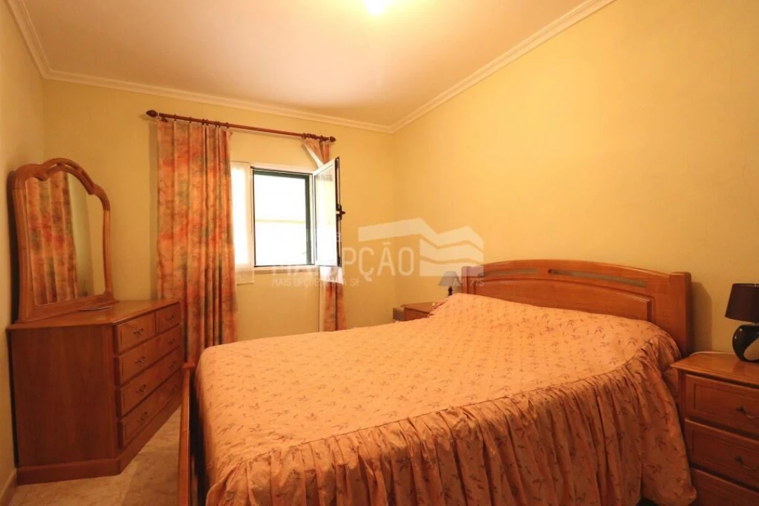 Moradia T4 para Venda em Vilar Seco de Lomba Foto 11