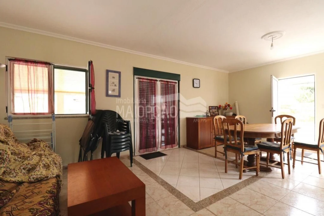 Moradia T4 para Venda em Vilar Seco de Lomba Foto 13