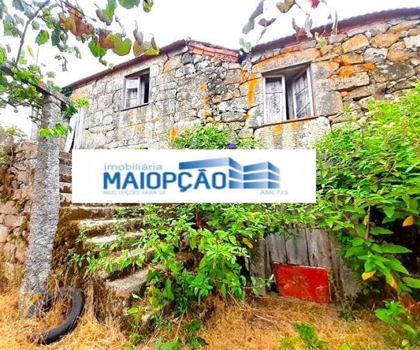 Moradia T2 para Venda em Fornelos Foto 1