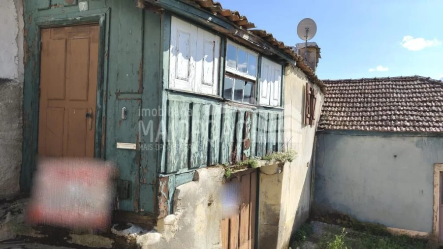 Moradia T2 para Venda em Açoreira Foto 5