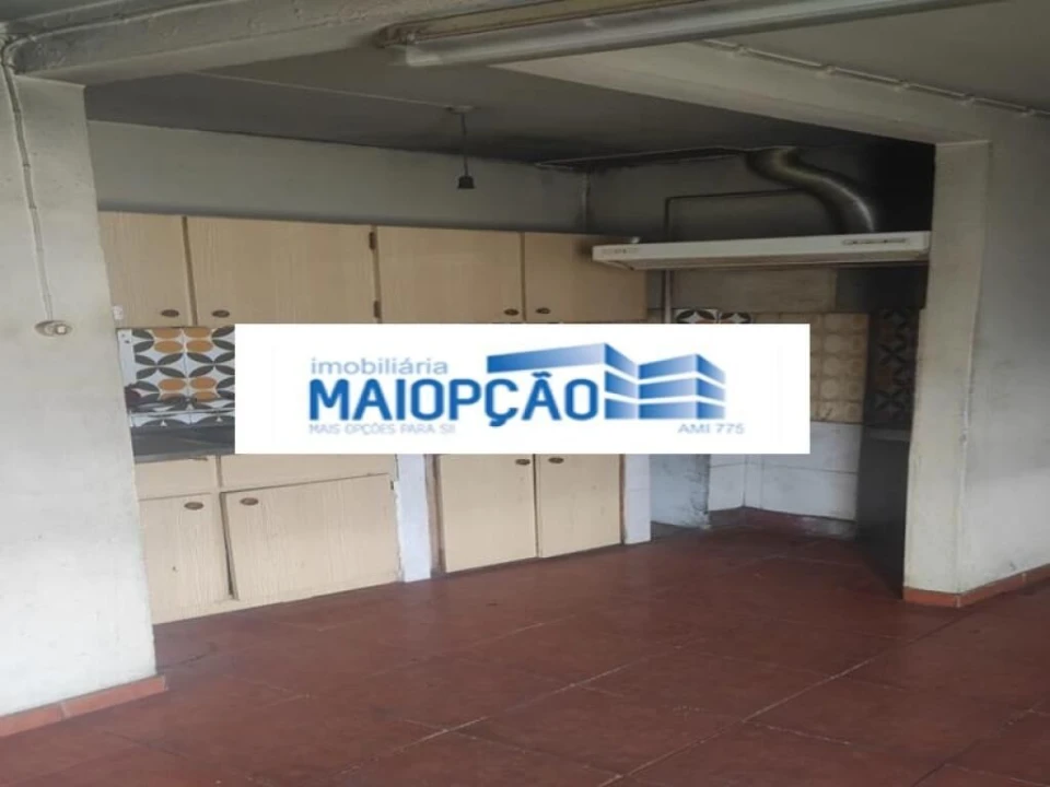 Moradia T2 para Venda em Seia, São Romão e Lapa dos Dinheiros Foto 8