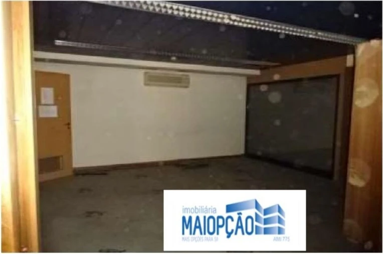 Armazém para Venda em Urgezes Foto 3