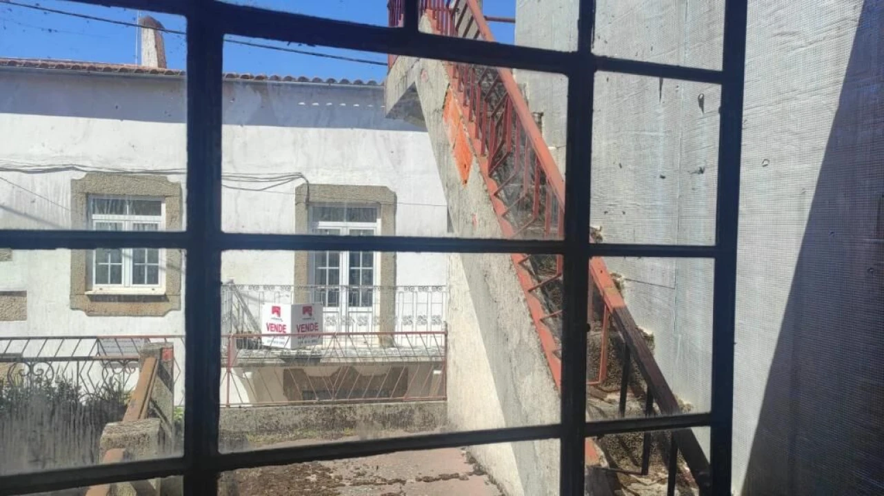 Moradia T2 para Venda em Souto Foto 5