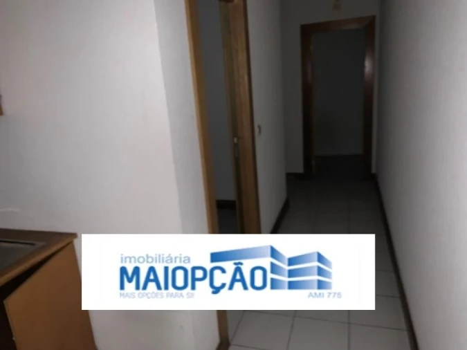 Loja para Venda em Santa Maria de Lamas Foto 6