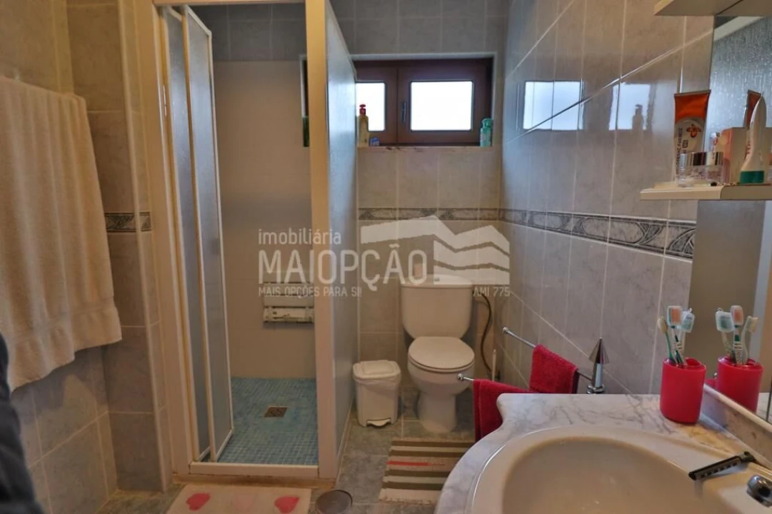 Moradia T4 para Venda em Sé, Santa Maria e Meixedo Foto 12