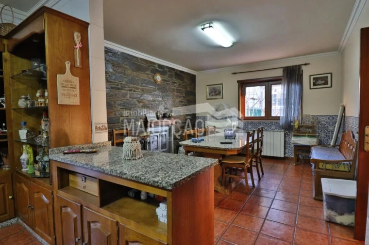 Moradia T4 para Venda em Sé, Santa Maria e Meixedo Foto 15