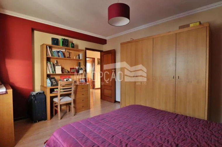 Moradia T4 para Venda em Sé, Santa Maria e Meixedo Foto 3