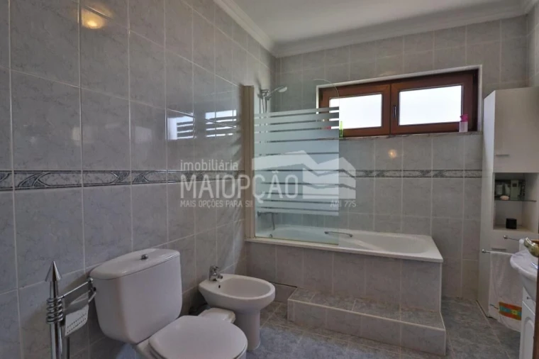 Moradia T4 para Venda em Sé, Santa Maria e Meixedo Foto 5