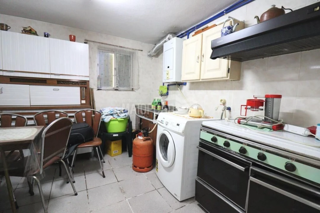 Moradia T6 para Venda em Castro de Avelãs Foto 9