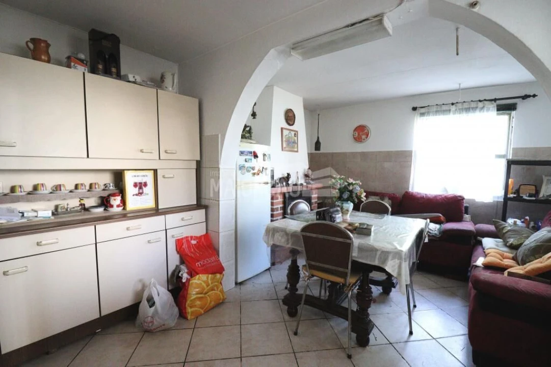 Moradia T6 para Venda em Castro de Avelãs Foto 10