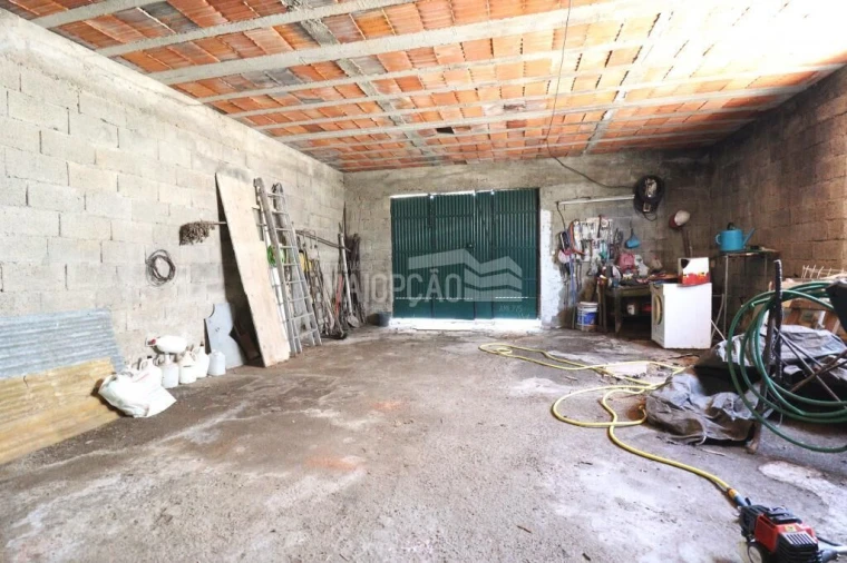 Moradia T6 para Venda em Castro de Avelãs Foto 14