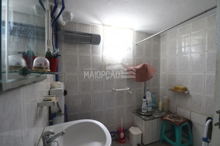 Moradia T6 para Venda em Castro de Avelãs Foto 8