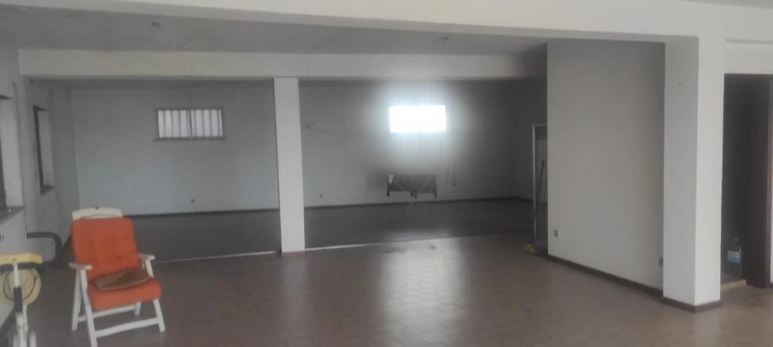 Prédio para Venda em Vilar Formoso Foto 9