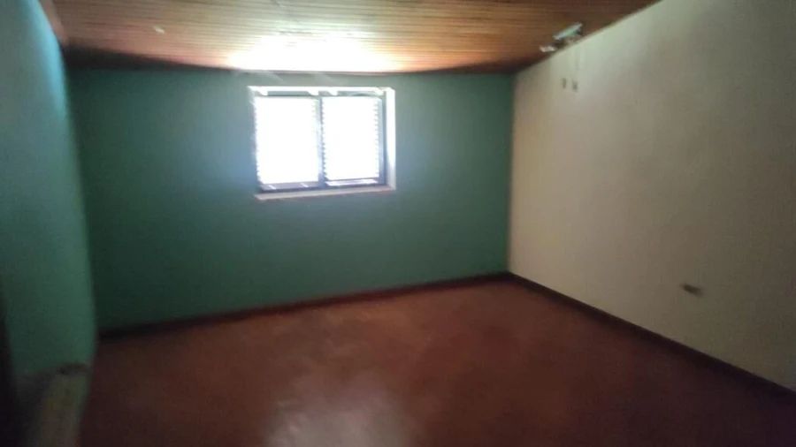 Moradia T4 para Venda em Sortelha Foto 6