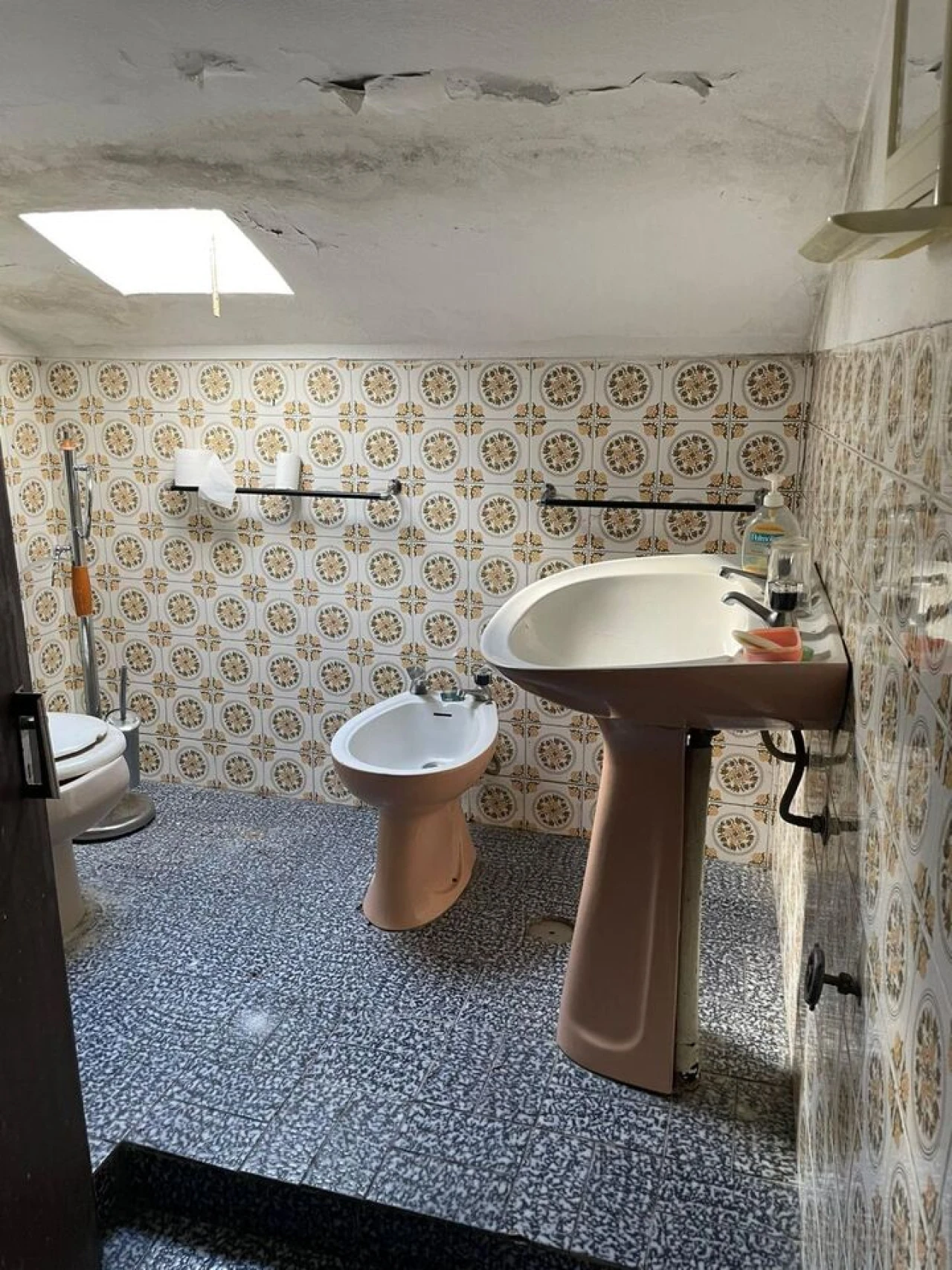 Prédio para Venda em Casas do Soeiro Foto 5