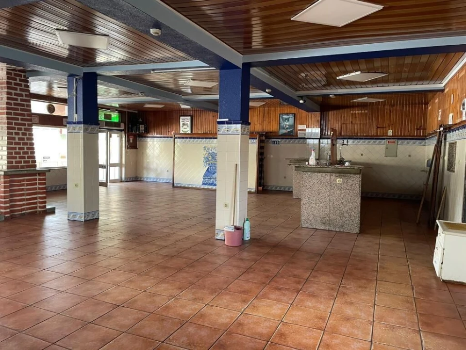 Prédio para Venda em Casas do Soeiro Foto 6