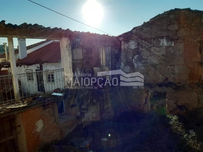 Moradia T3 para Venda em Benespera Foto 10