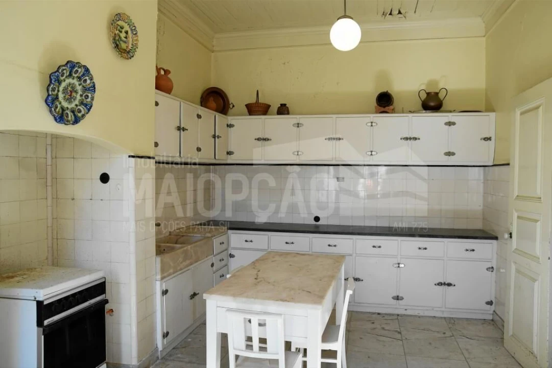 Moradia T0 para Venda em Tortosendo Foto 18