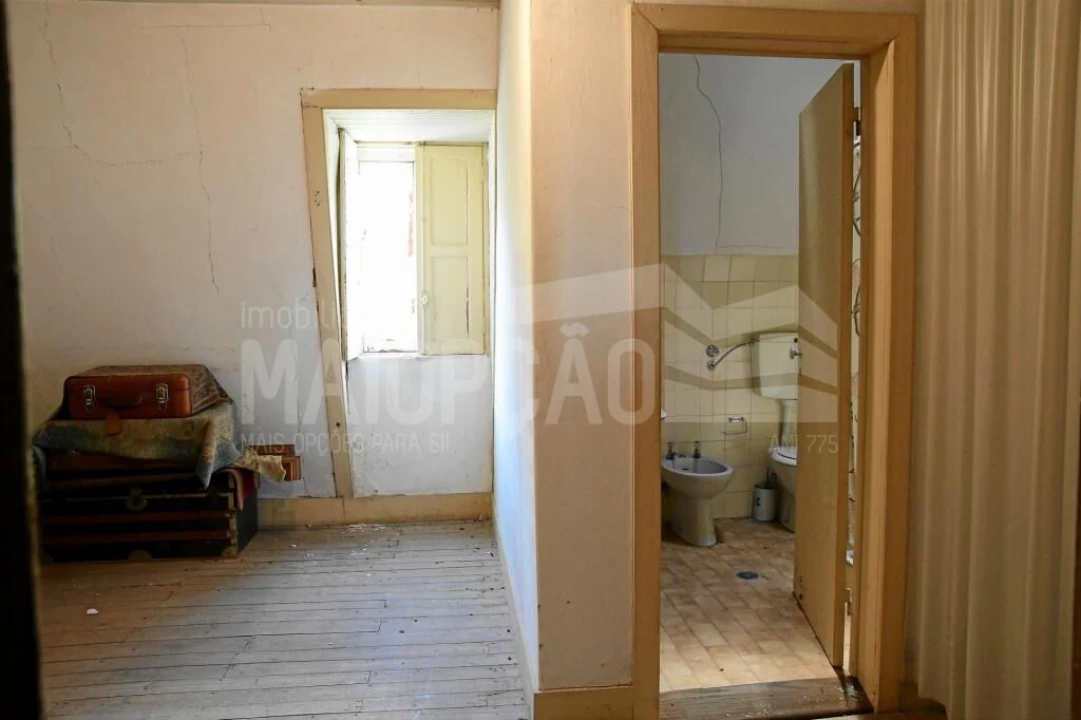 Moradia T0 para Venda em Tortosendo Foto 23