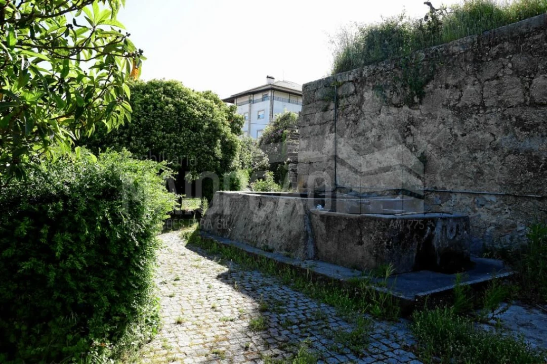 Moradia T0 para Venda em Tortosendo Foto 28