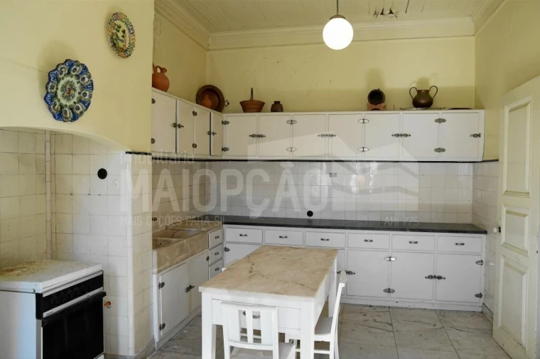 Moradia T0 para Venda em Tortosendo Foto 18