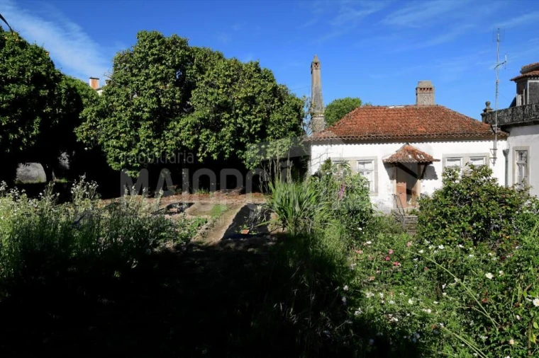 Moradia T0 para Venda em Tortosendo Foto 27