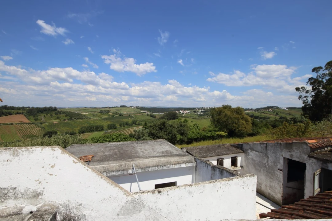 Moradia T4 para Venda em Alvorninha Foto 6