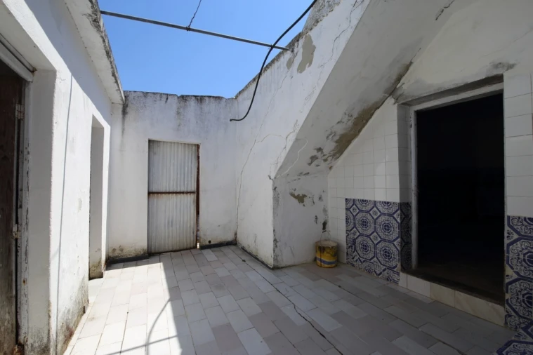 Moradia T4 para Venda em Alvorninha Foto 13