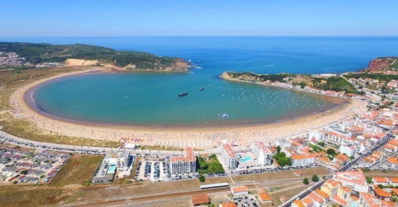 Moradia T4 para Venda em Alvorninha Foto 32