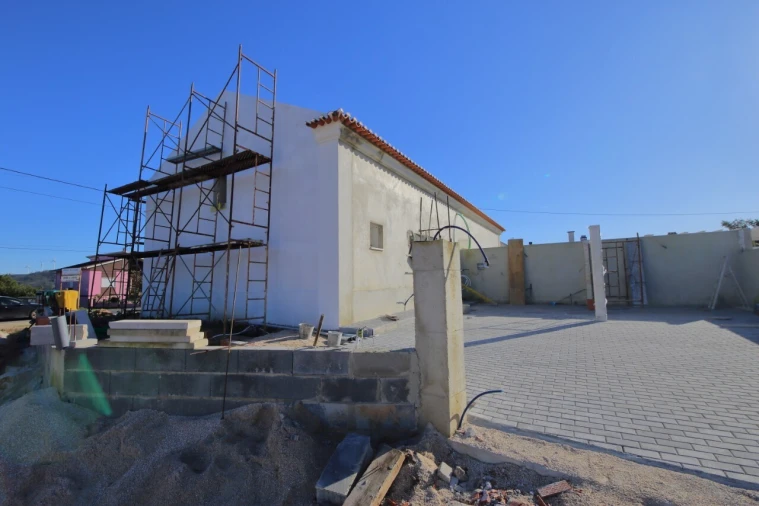 Moradia T2 para Venda em Painho e Figueiros Foto 5