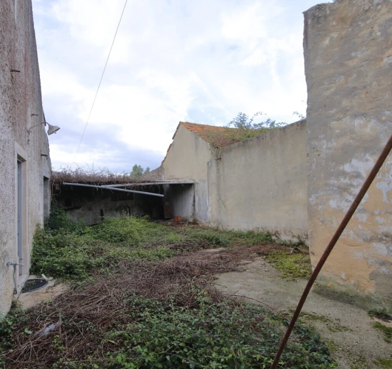 Moradia T3 para Venda em Alvorninha Foto 12