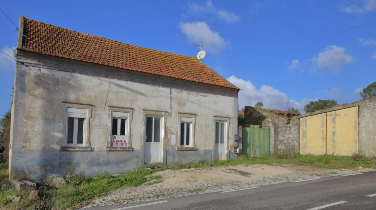 Moradia T3 para Venda em Alvorninha Foto 1