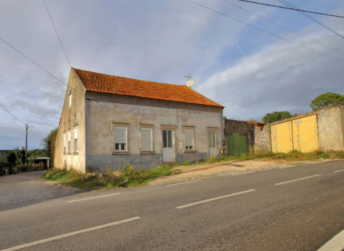 Moradia T3 para Venda em Alvorninha Foto 3