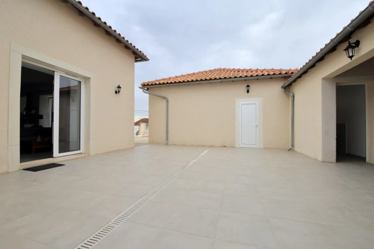 Moradia T3 para Venda em Carvalhal Benfeito Foto 3