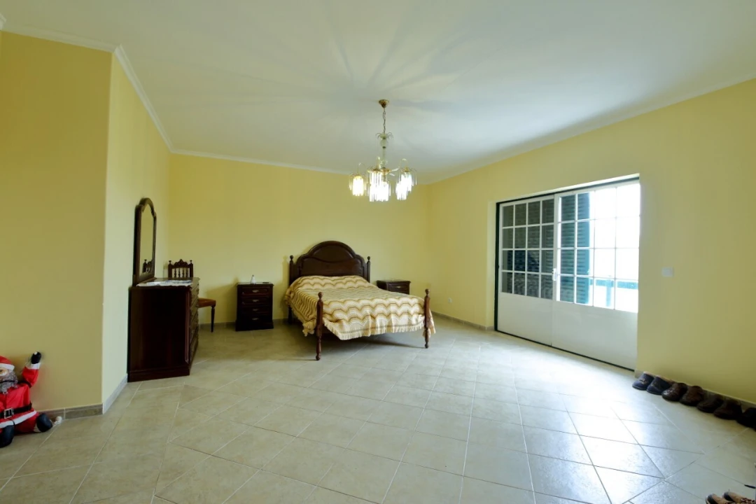 Moradia T3 para Venda em Roliça Foto 11