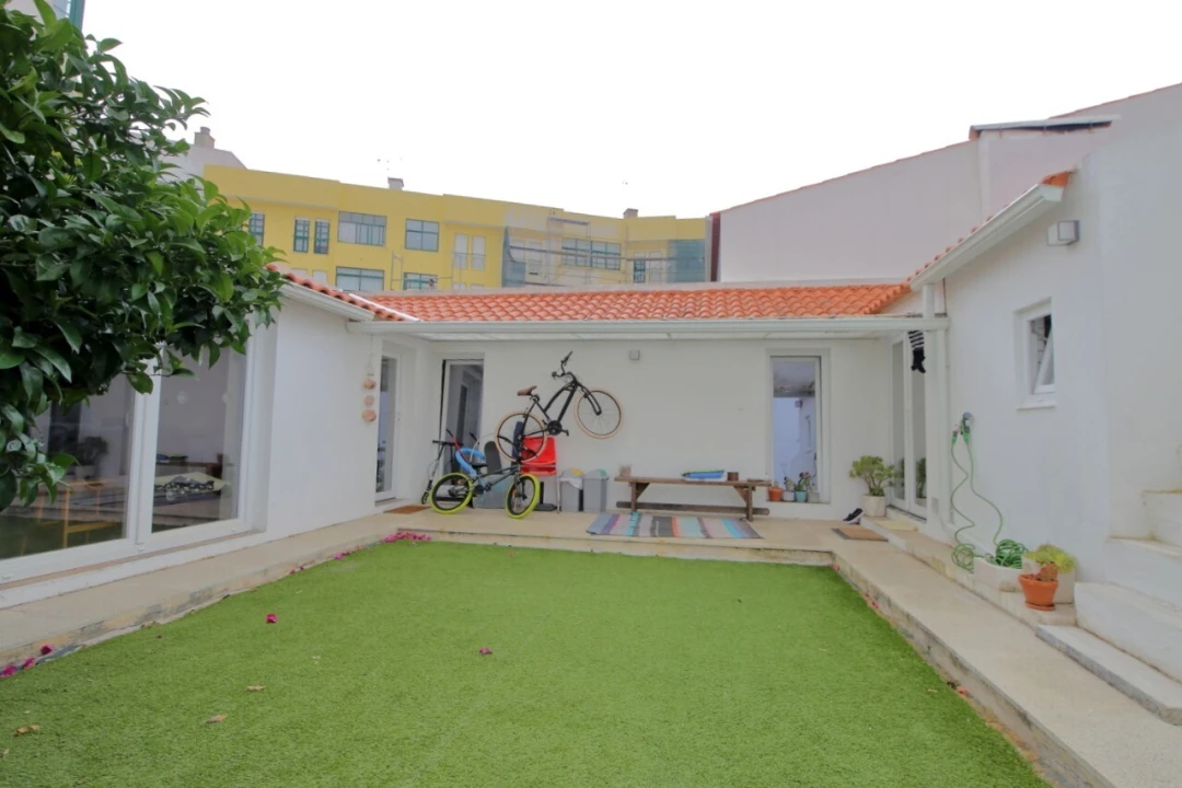 Moradia T4 para Venda em Caldas da Rainha - Santo Onofre e Serra do Bouro Foto 2