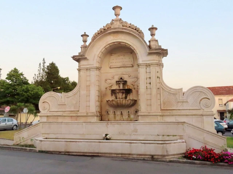 Moradia T4 para Venda em Caldas da Rainha - Santo Onofre e Serra do Bouro Foto 38
