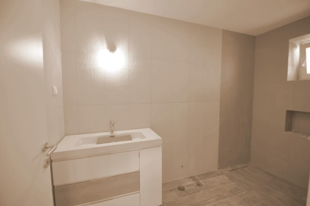 Moradia T2 para Venda em Painho e Figueiros Foto 20