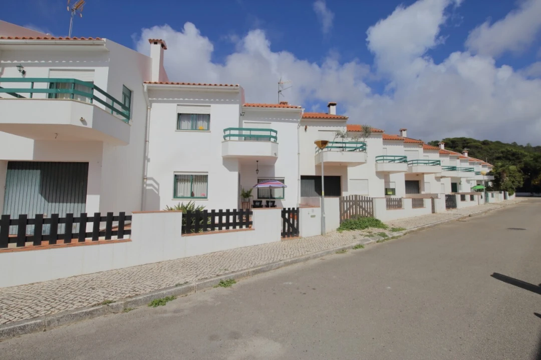 Moradia T3 para Venda em Alfeizerão Foto 3