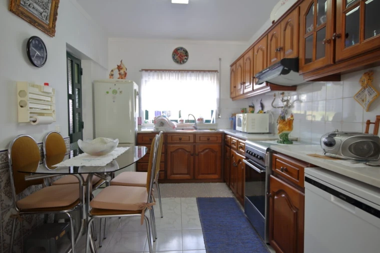 Moradia T3 para Venda em Alfeizerão Foto 8