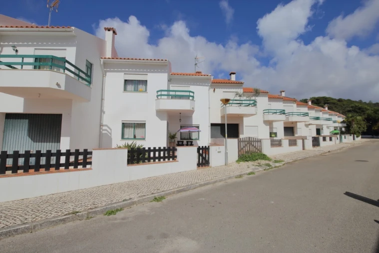 Moradia T3 para Venda em Alfeizerão Foto 3