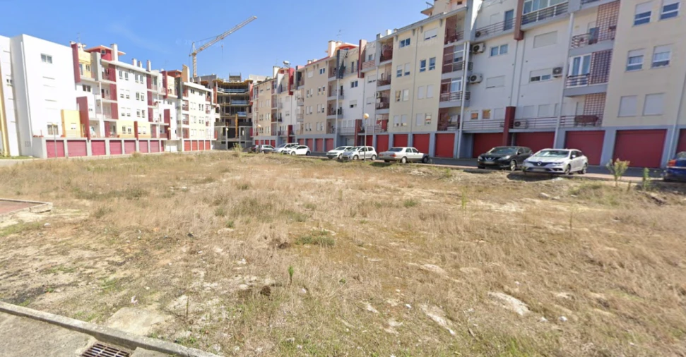 Terreno para Venda em Caldas da Rainha - Santo Onofre e Serra do Bouro Foto 1