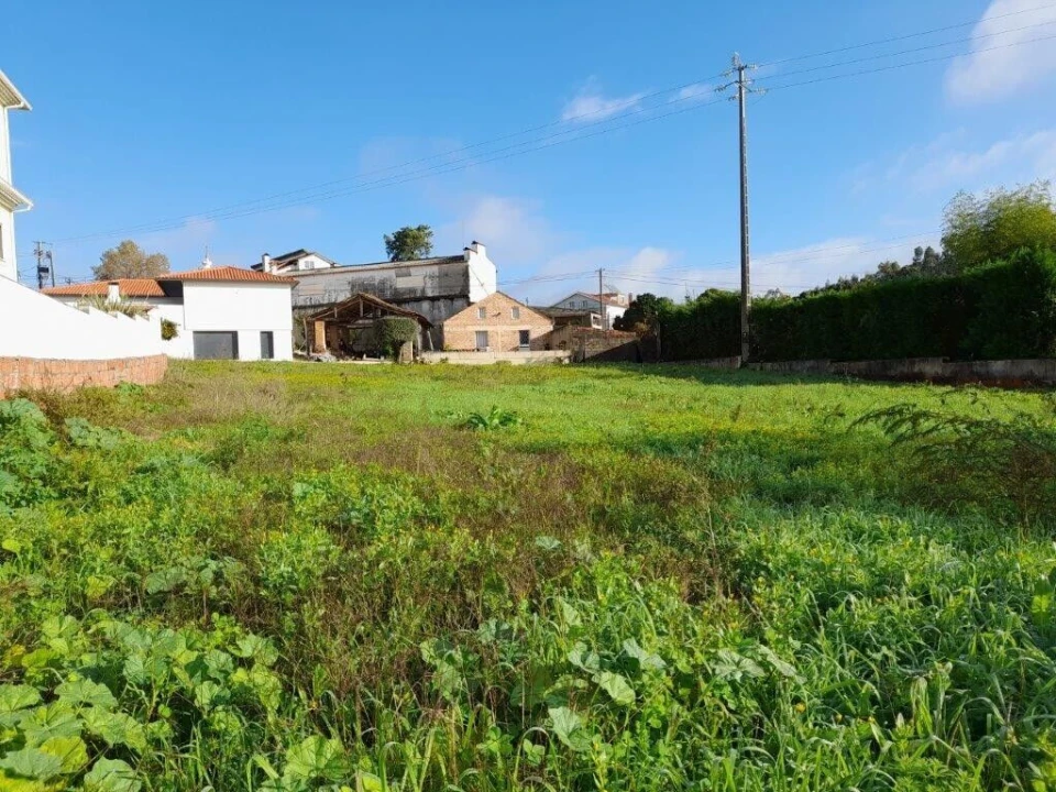 Terreno para Venda em Souto da Carpalhosa e Ortigosa Foto 1