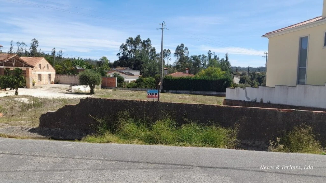 Terreno para Venda em Souto da Carpalhosa e Ortigosa Foto 3