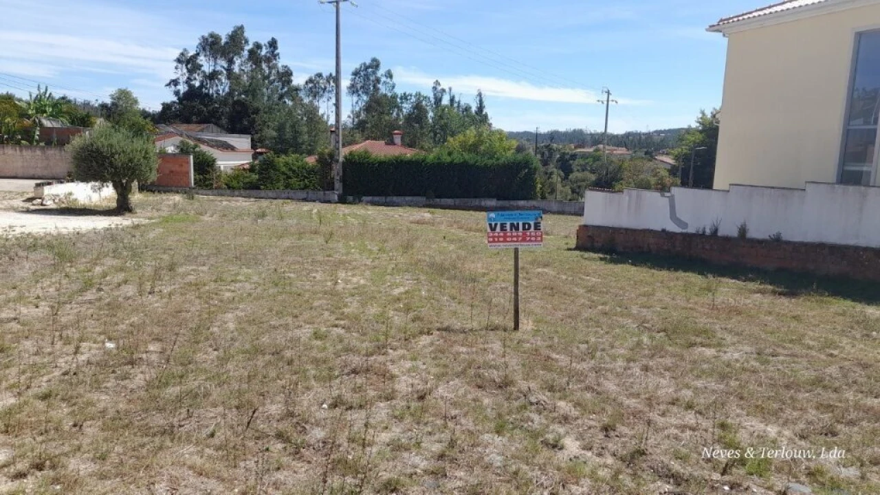 Terreno para Venda em Souto da Carpalhosa e Ortigosa Foto 2