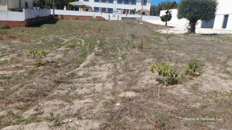Terreno para Venda em Souto da Carpalhosa e Ortigosa Foto 7