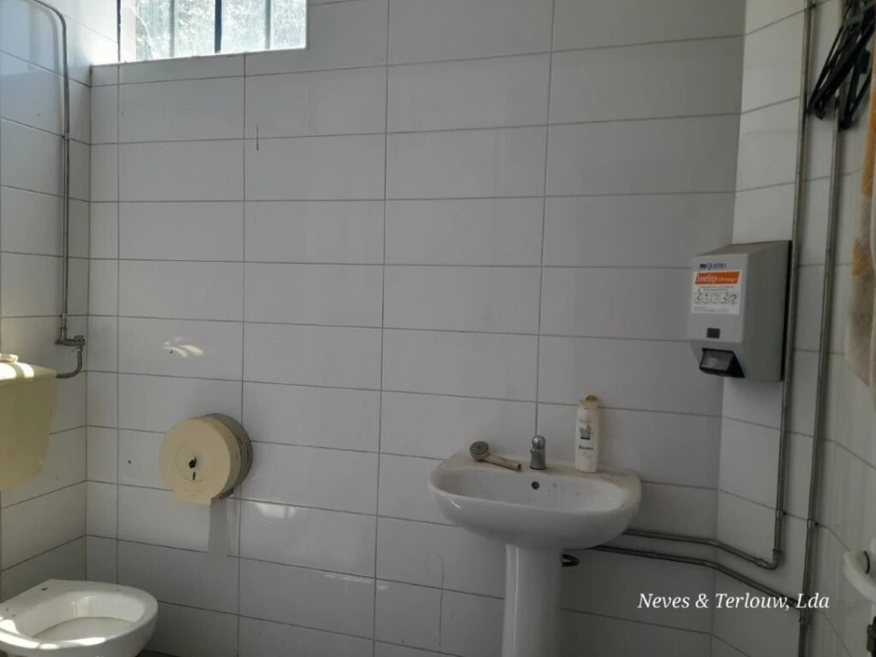 Prédio para Venda em Monte Redondo e Carreira Foto 9