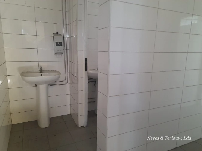 Prédio para Venda em Monte Redondo e Carreira Foto 8