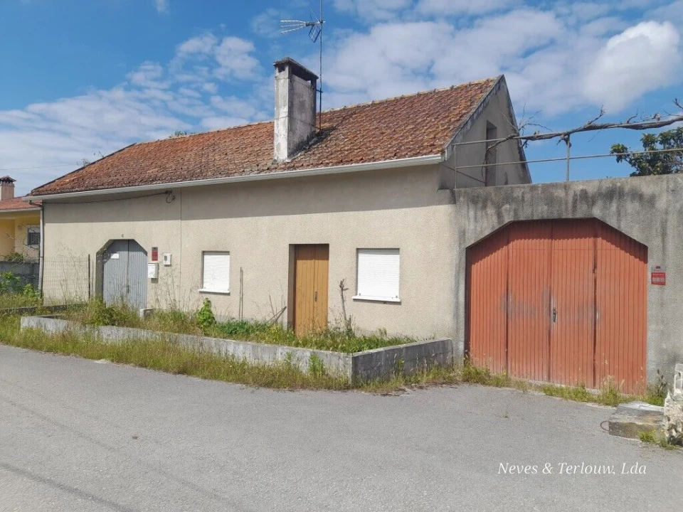 Moradia T3 para Venda em Monte Redondo e Carreira Foto 2